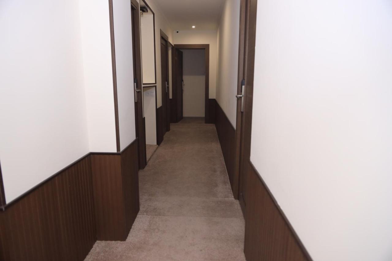 Delin Hotel And Tours Erevan Esterno foto