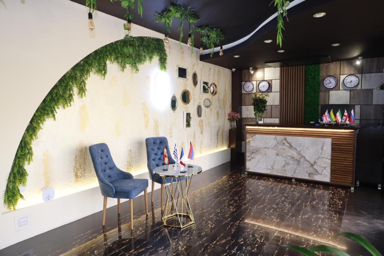 Delin Hotel And Tours Erevan Esterno foto