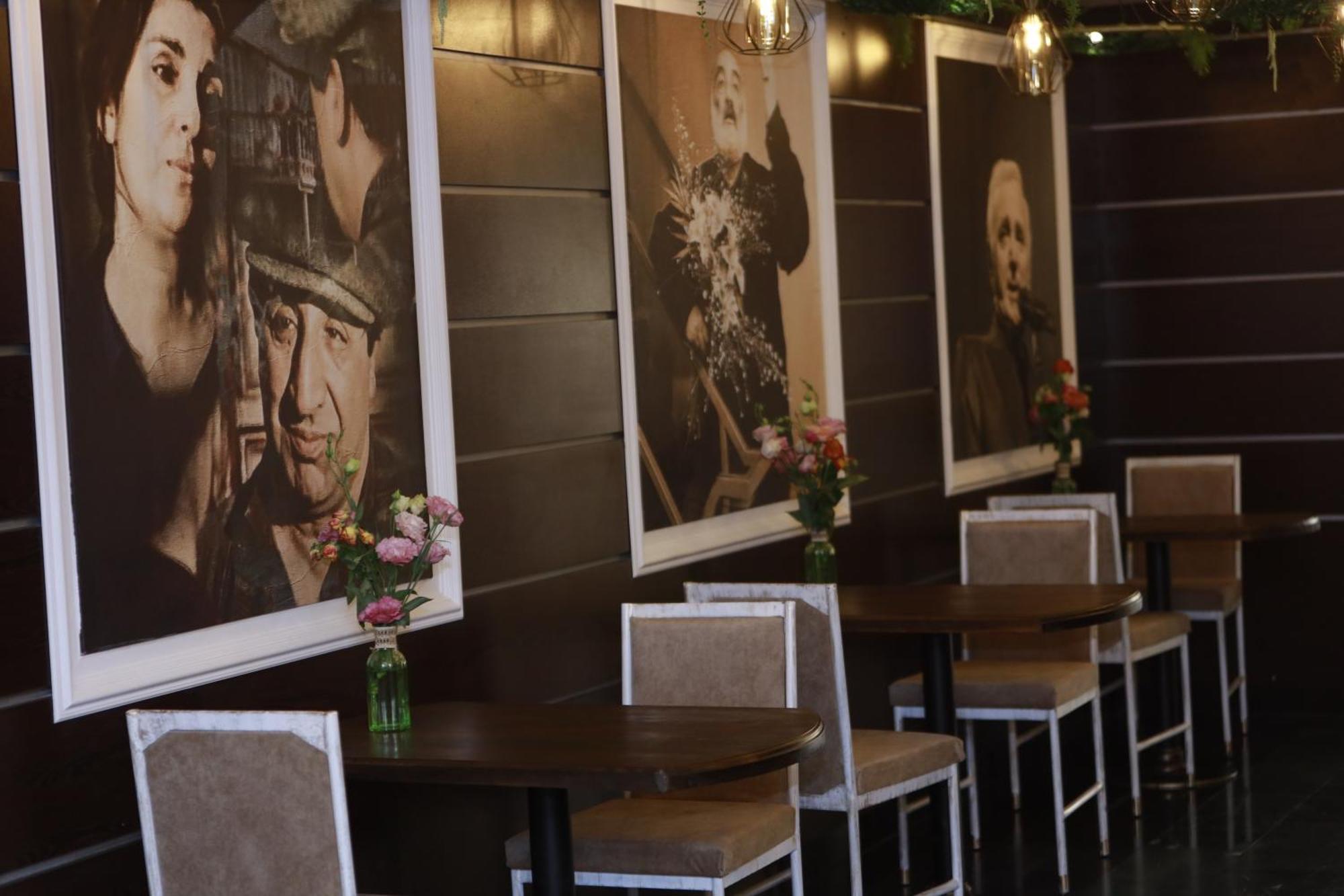 Delin Hotel And Tours Erevan Esterno foto